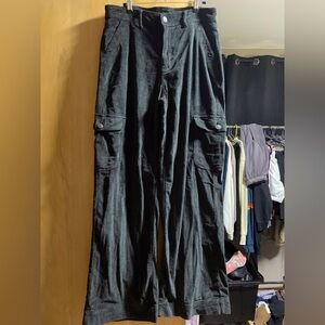 American eagle 
Black Cargo Pants